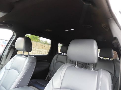 Used 2022 Buick Enclave Essence w/ Trailering Package, 5000 lbs. FWD image 17