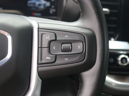 Used 2025 GMC Sierra 1500 SLT AWD/4WD image 19
