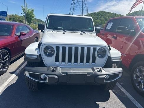 Used 2021 Jeep Wrangler Unlimited Sahara AWD/4WD image 7