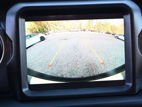 Used 2022 Jeep Wrangler Unlimited Sport w/ Sun And Sound Package image 19