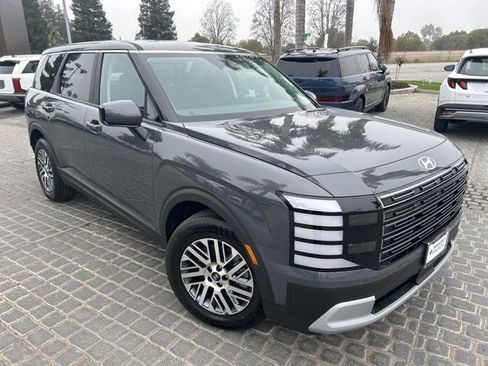 New 2026 Hyundai Palisade SE image 1