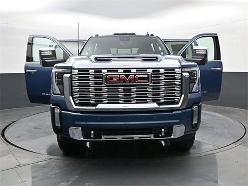 New 2026 GMC Sierra 3500 Denali w/ Denali Reserve Package image 31