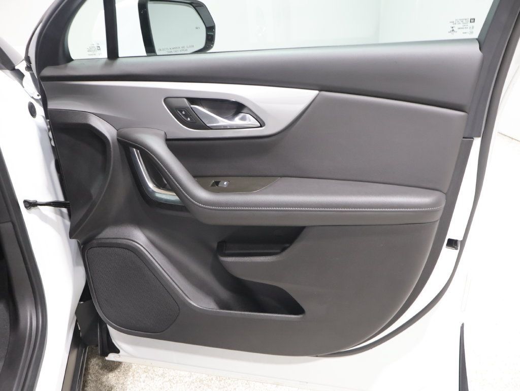 Used 2022 Chevrolet Blazer LT AWD/4WD image 23