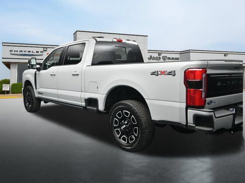 Used 2026 Ford F250 Platinum AWD/4WD image 3