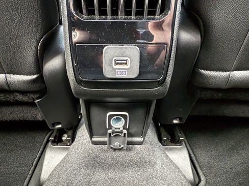 Used 2024 Jeep Compass Limited image 22