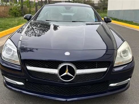Used 2014 Mercedes-Benz SLK 250 image 22