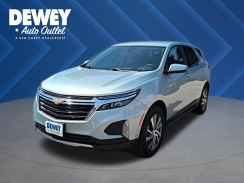 Used 2022 Chevrolet Equinox LT image 1