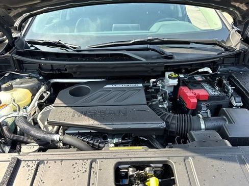 Used 2025 Nissan Rogue SV image 23