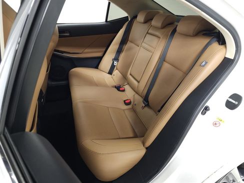 Used 2017 Lexus IS 300 AWD image 27