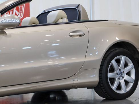 Used 2003 Mercedes-Benz SL 500 image 31