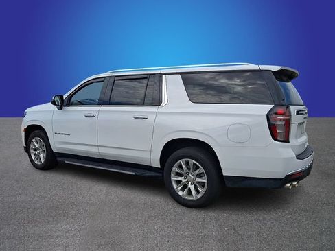Used 2023 Chevrolet Suburban Premier RWD image 6