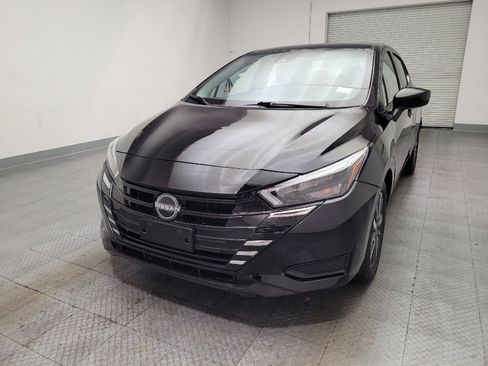 Used 2025 Nissan Versa SV FWD image 15