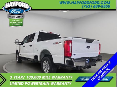 Used 2024 Ford F250 XLT image 2