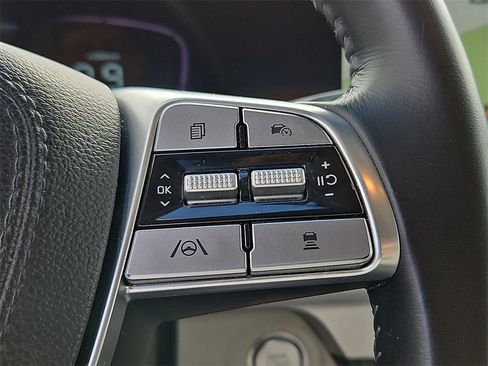 Used 2023 Kia Telluride S image 24