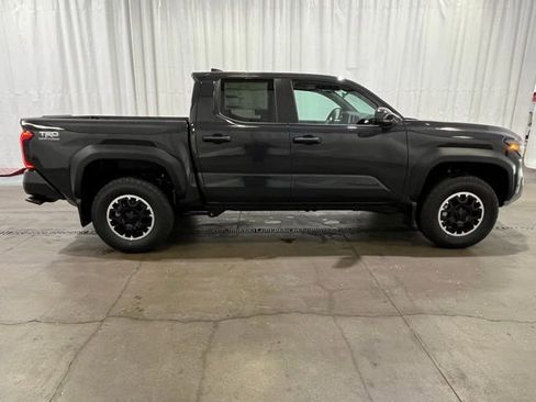 New 2026 Toyota Tacoma TRD Off-Road AWD/4WD image 2