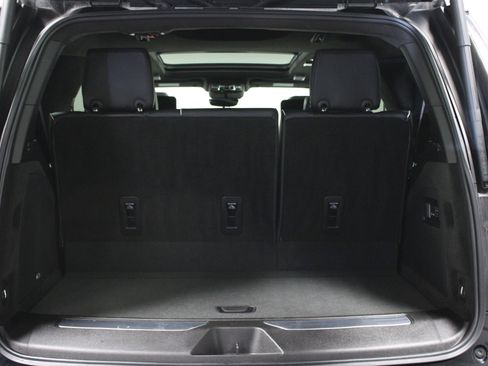 Used 2025 Cadillac Escalade V image 16