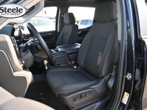 Used 2024 Chevrolet Silverado 1500 LT AWD/4WD image 18