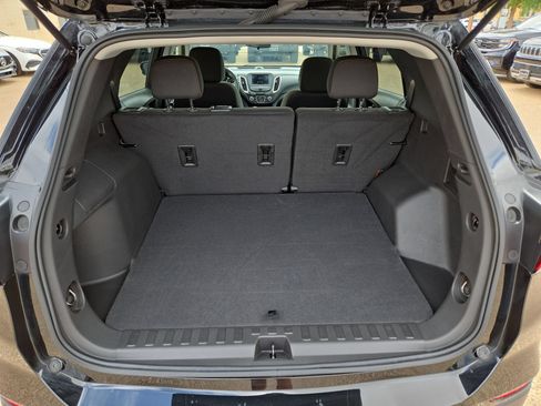 Used 2024 Chevrolet Equinox LT FWD image 12