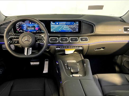New 2026 Mercedes-Benz GLS 450 4MATIC image 7