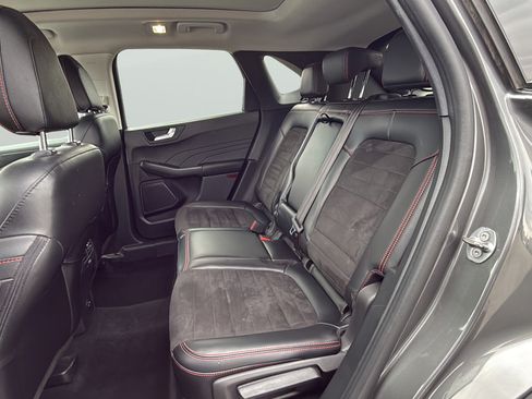 Used 2022 Ford Escape SEL w/ SEL Stealth AWD Package image 24
