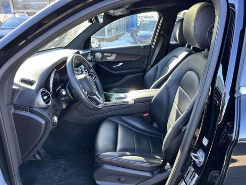 Used 2020 Mercedes-Benz GLC 300 4MATIC w/ Parking Assistance Package image 12