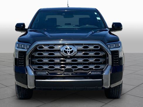 Used 2024 Toyota Tundra Platinum AWD/4WD image 4