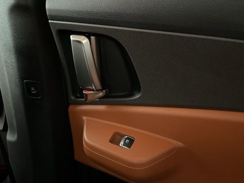 New 2026 Kia Carnival EX image 15