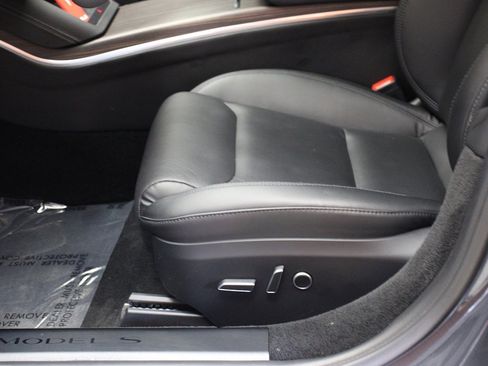 Used 2023 Tesla Model S AWD image 25