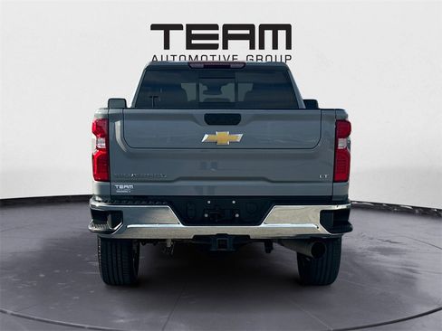 Used 2024 Chevrolet Silverado 2500 LT w/ Convenience Package image 6