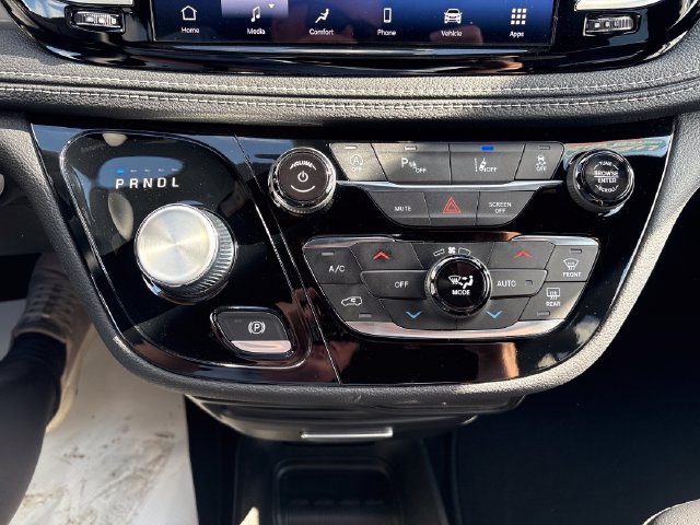 Used 2026 Chrysler Pacifica Select AWD/4WD image 16