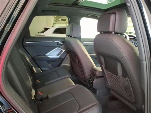 Certified 2025 Audi Q3 2.0T Premium w/ Convenience Package image 21