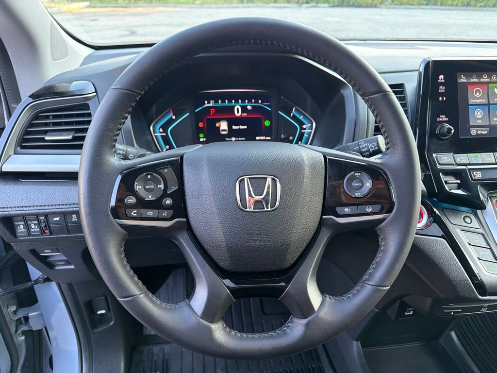 Used 2023 Honda Odyssey Touring image 17