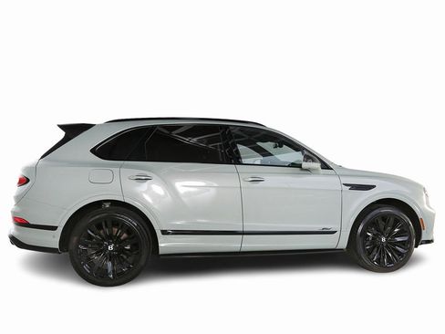 Used 2023 Bentley Bentayga Speed image 5