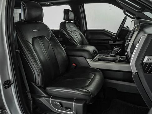 Used 2015 Ford F150 Platinum w/ Equipment Group 701A Luxury AWD/4WD image 30
