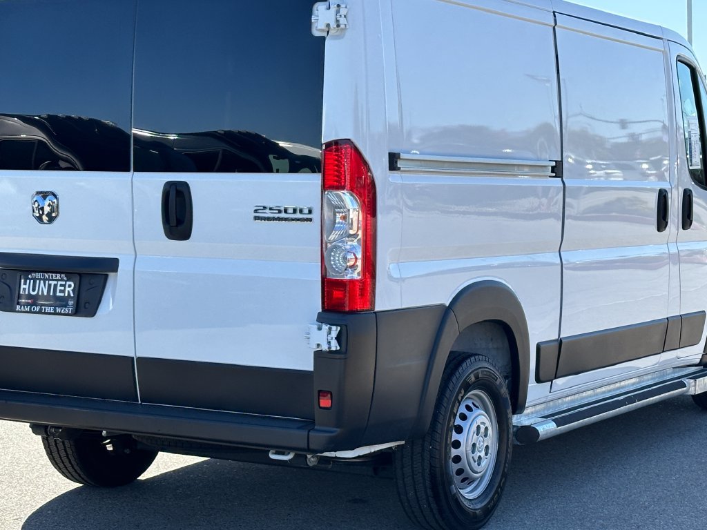 Used 2025 RAM ProMaster 2500 w/ U-Haul Equipment Group FWD image 10