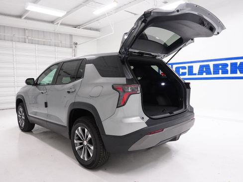 New 2026 Chevrolet Equinox LT image 8