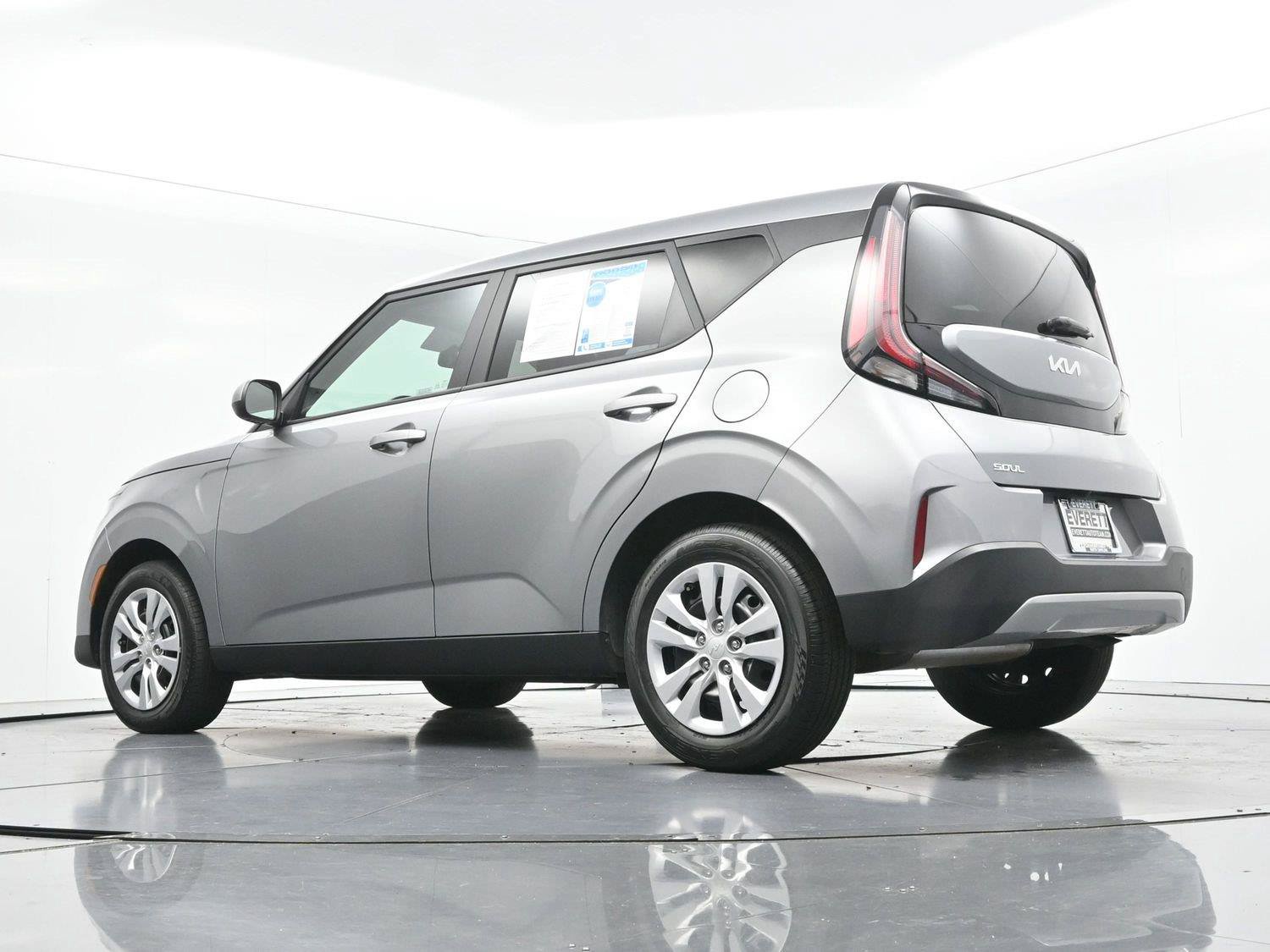 Used 2025 Kia Soul LX FWD image 44