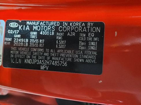 Used 2017 Kia Soul + FWD image 33