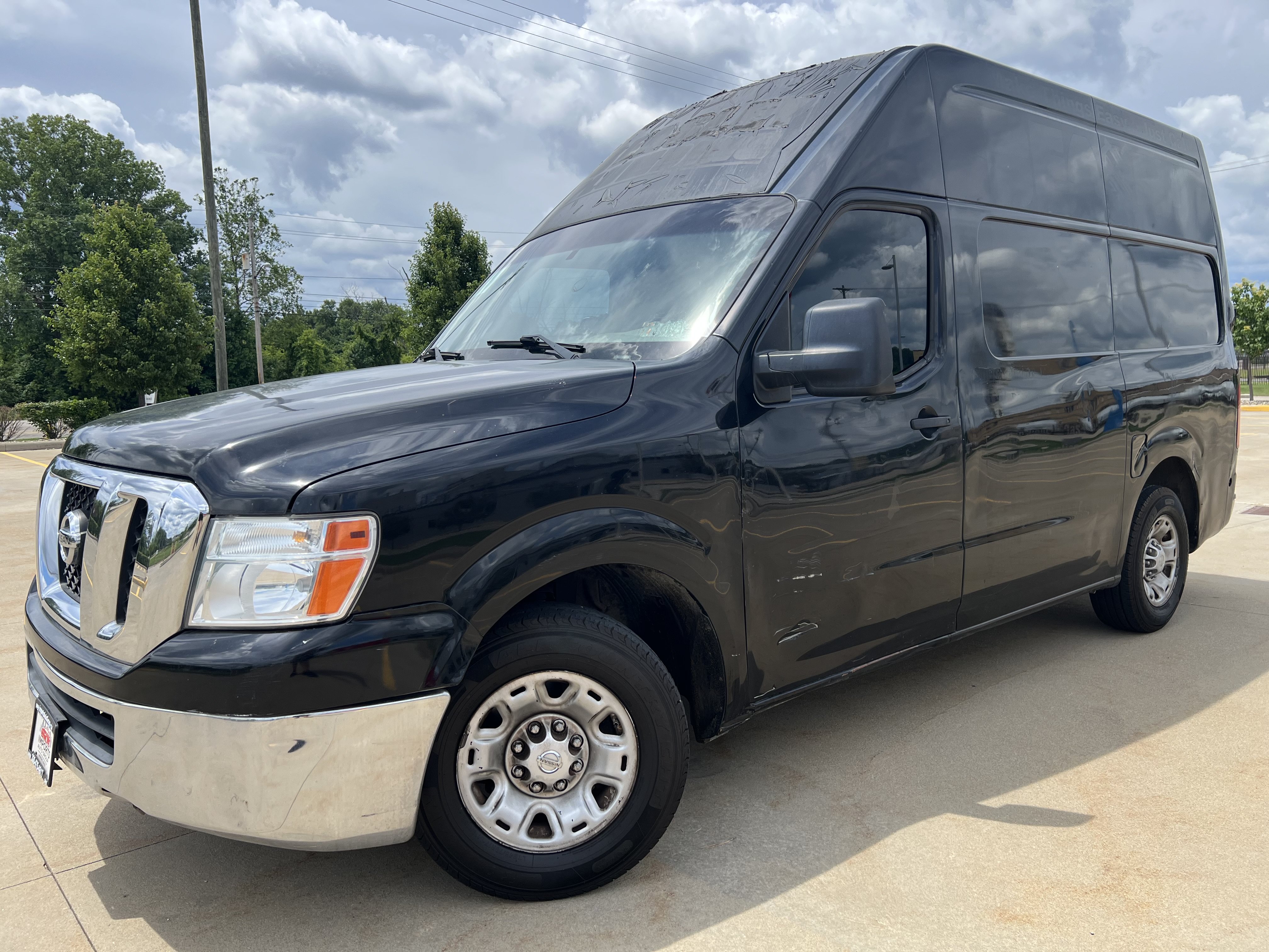 Used 2013 Nissan NV 2500 SV w/ Technology Pkg RWD image 2
