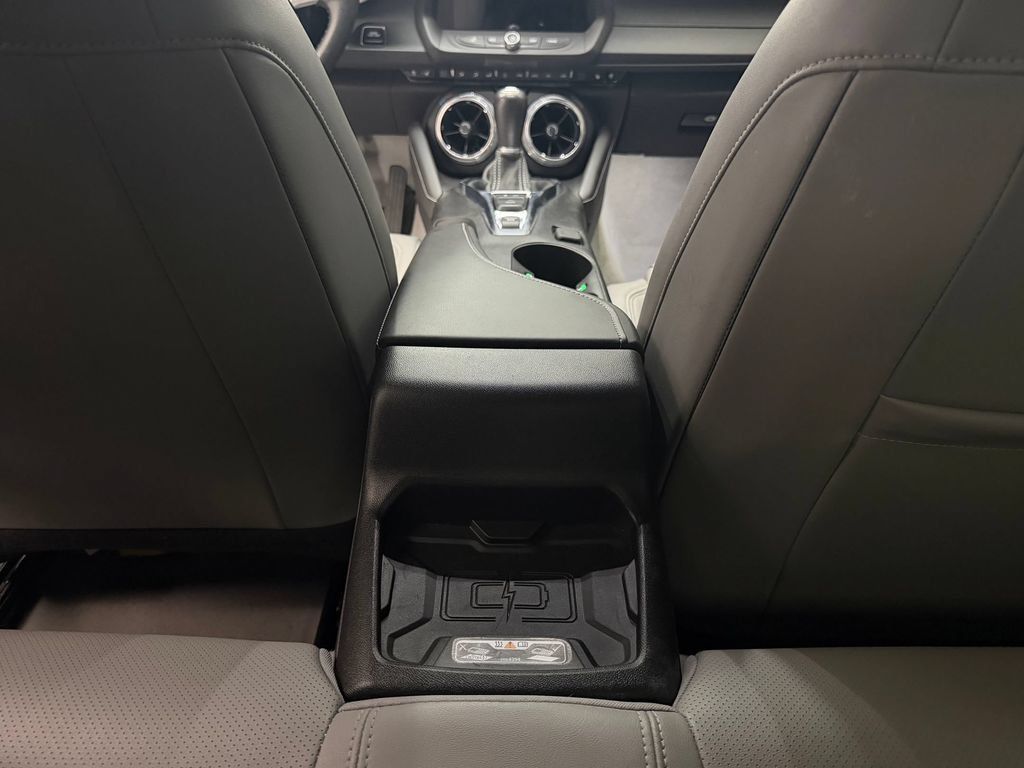Used 2023 Chevrolet Camaro LT RWD image 16