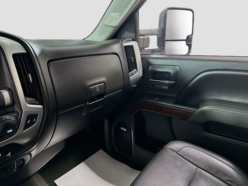 Used 2015 GMC Sierra 2500 SLT AWD/4WD image 25