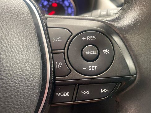 Used 2019 Toyota RAV4 XLE w/ Convenience Package AWD/4WD image 12