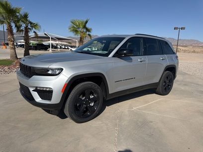 New 2025 Jeep Grand Cherokee Limited w/ Black Appearance Package