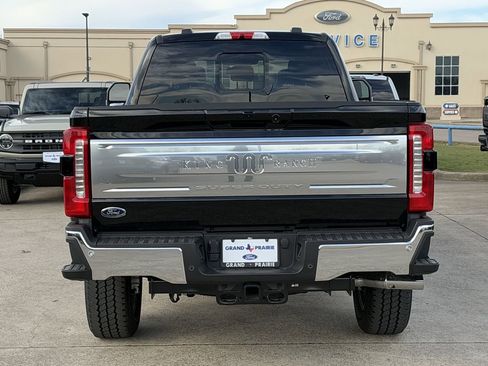 New 2025 Ford F350 King Ranch w/ Chrome Package image 39