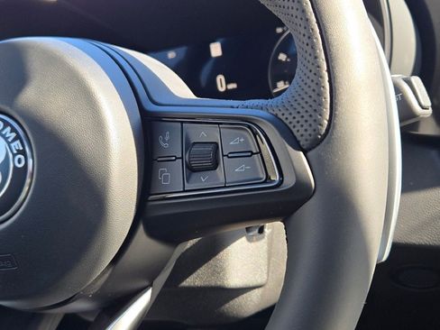 New 2025 Alfa Romeo Giulia AWD image 30