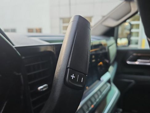 Used 2024 Chevrolet Silverado 2500 LT image 37