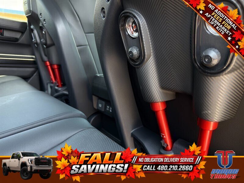 Used 2025 Toyota Tacoma TRD Pro AWD/4WD image 32