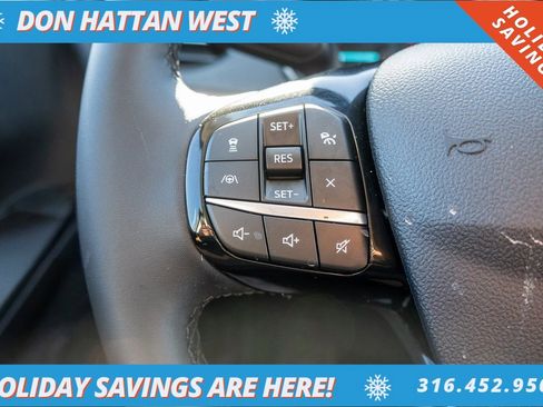 Used 2022 Ford Escape SEL image 11