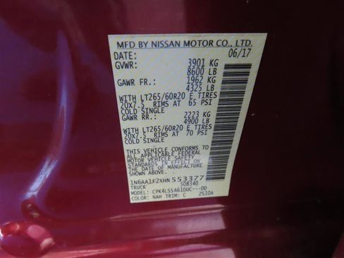 Used 2017 Nissan Titan SV image 36