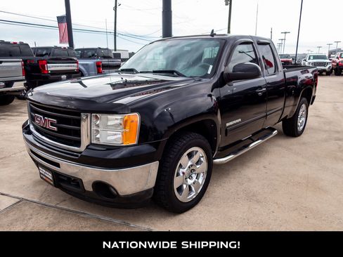 Used 2011 GMC Sierra 1500 SLT w/ SLT Convenience Package image 4